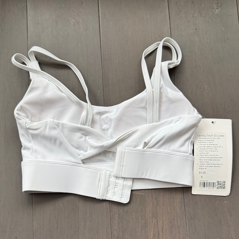 lululemon athletica Classic White Sports Bra - Picture 2 of 4